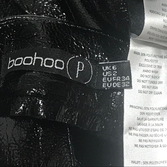 Boohoo faux leather latex mini skirt w pockets - Picture 3 of 7